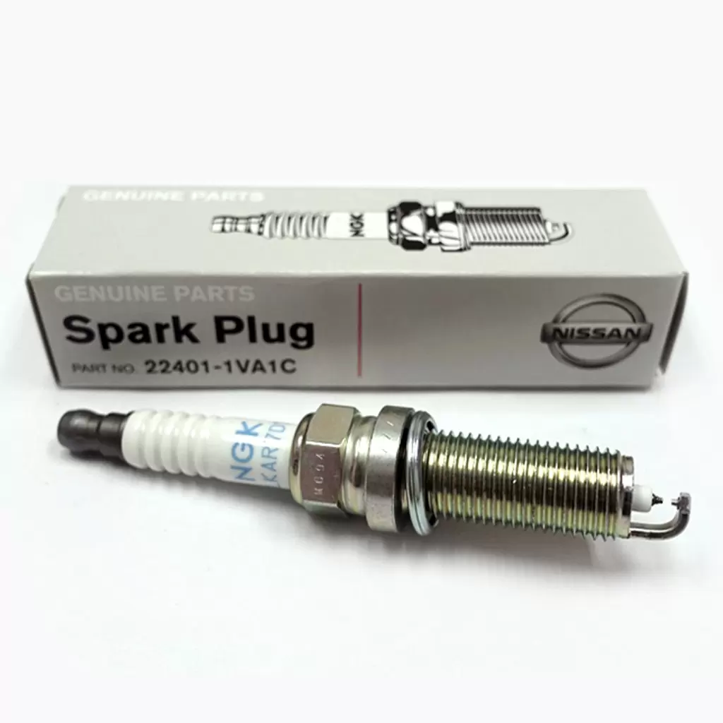 Spark Plugs Nissan Serena C26