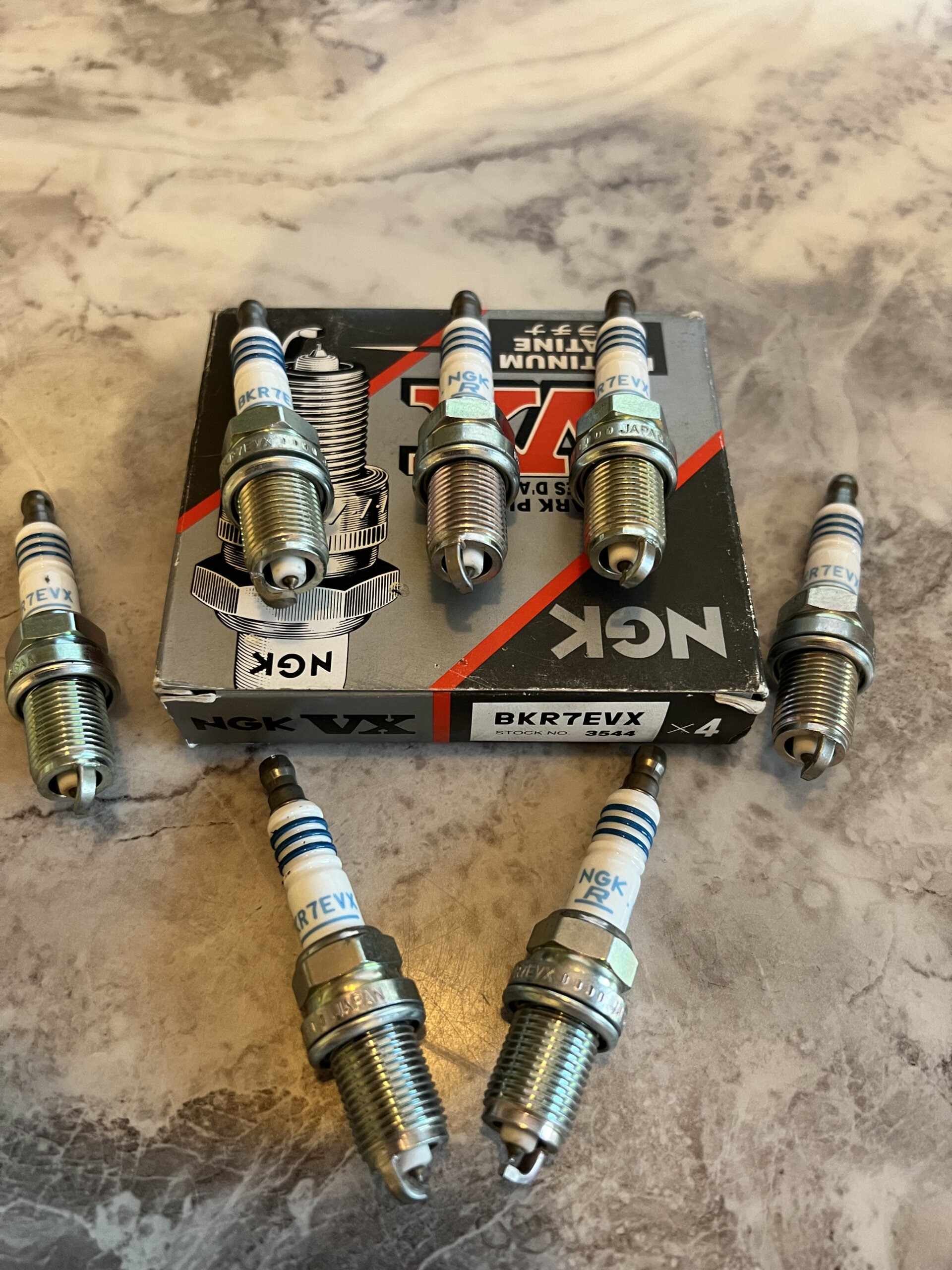 Spark Plugs Trooper V6